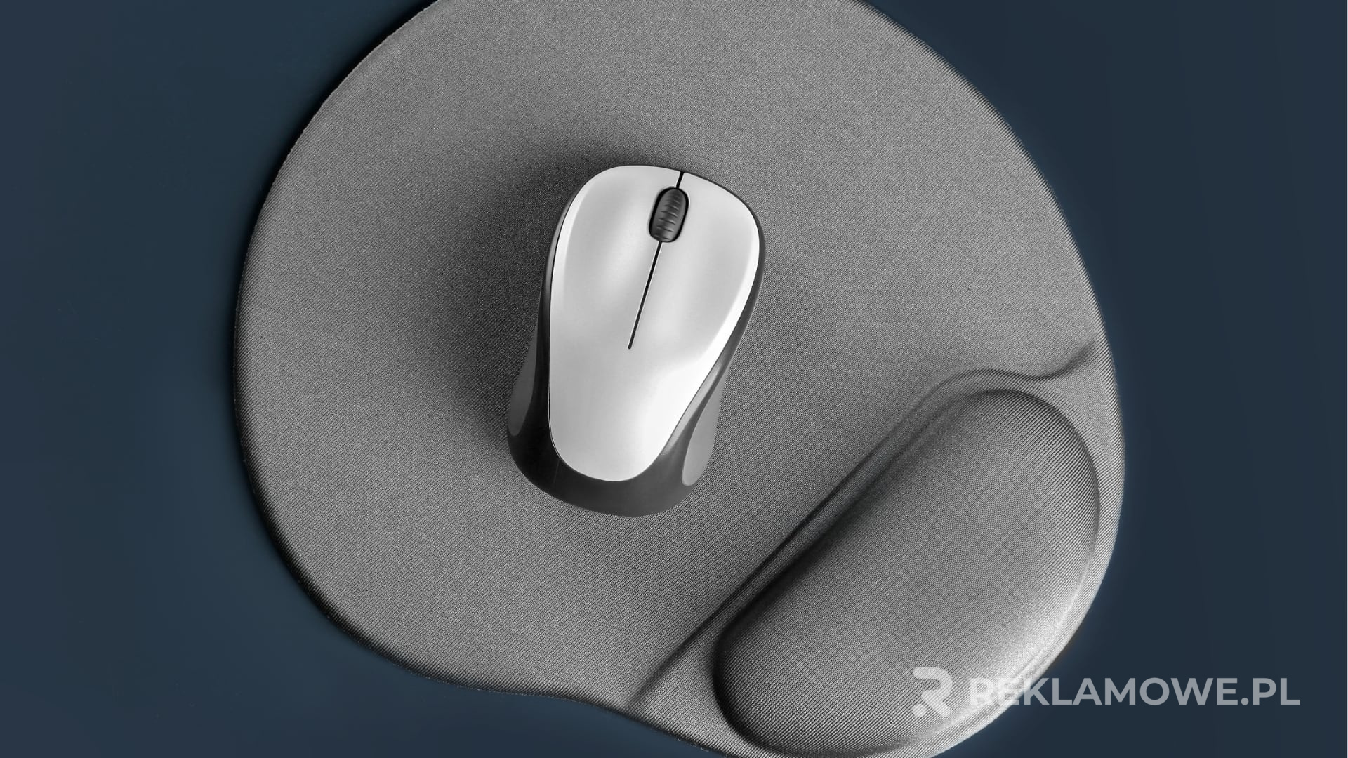 Analiza zwrotu z inwestycji w reklamowe podkładki