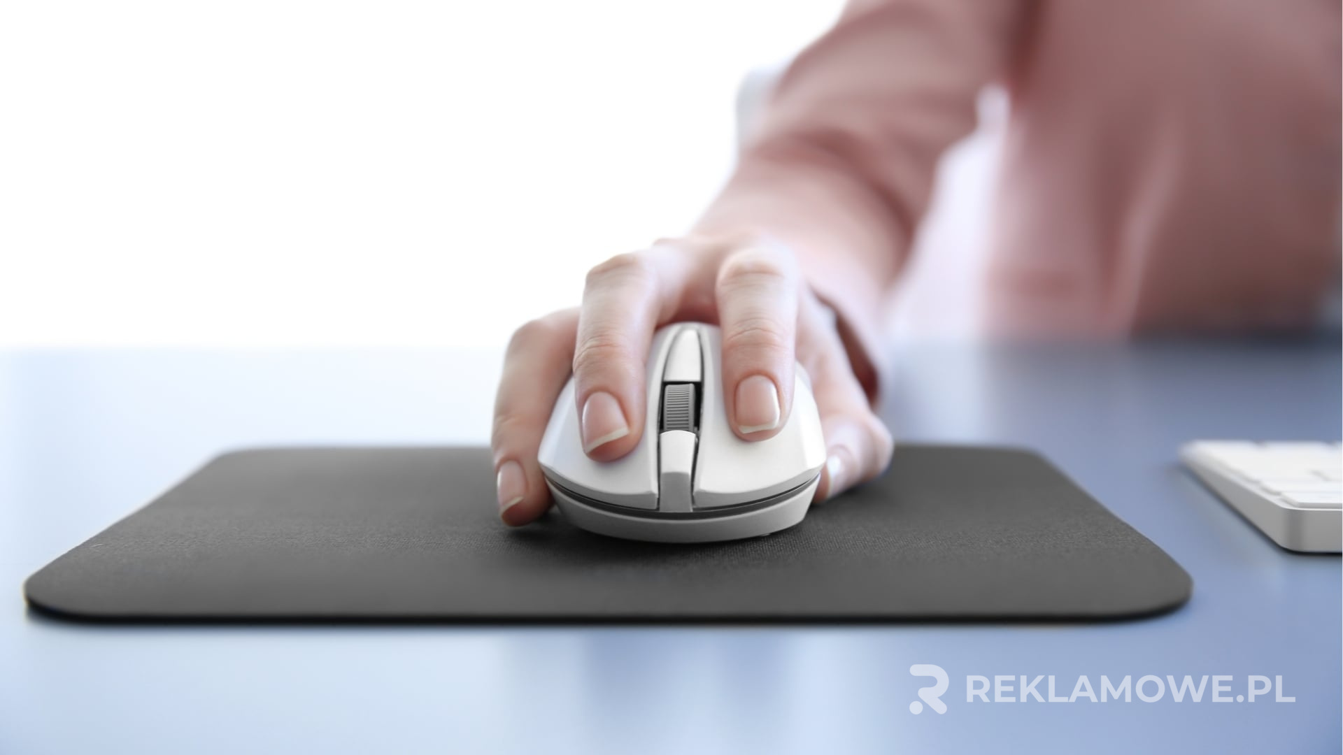 Podkładki reklamowe w użyciu podczas kampanii marketingowej
