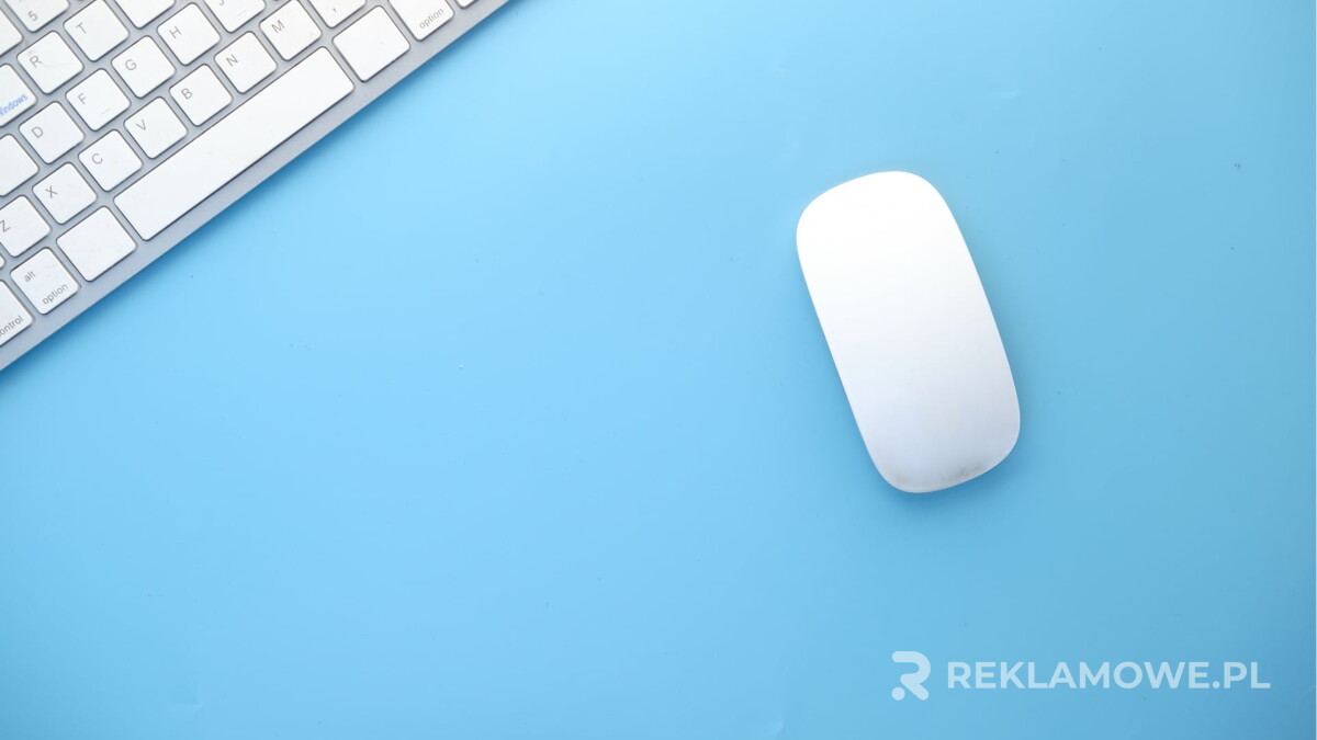 Najlepsze materiały na podkładki reklamowe – papier, korek czy tworzywo