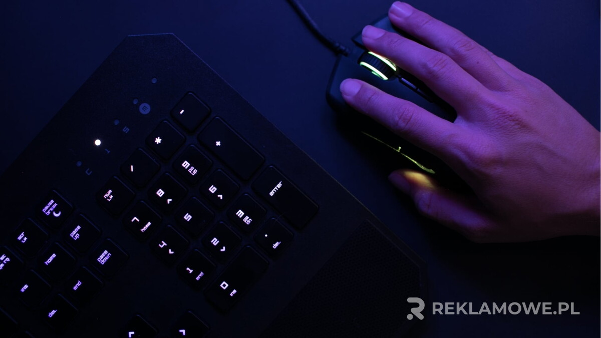 Podkładka reklamowa na biurko jako funkcjonalny gadżet promocyjny