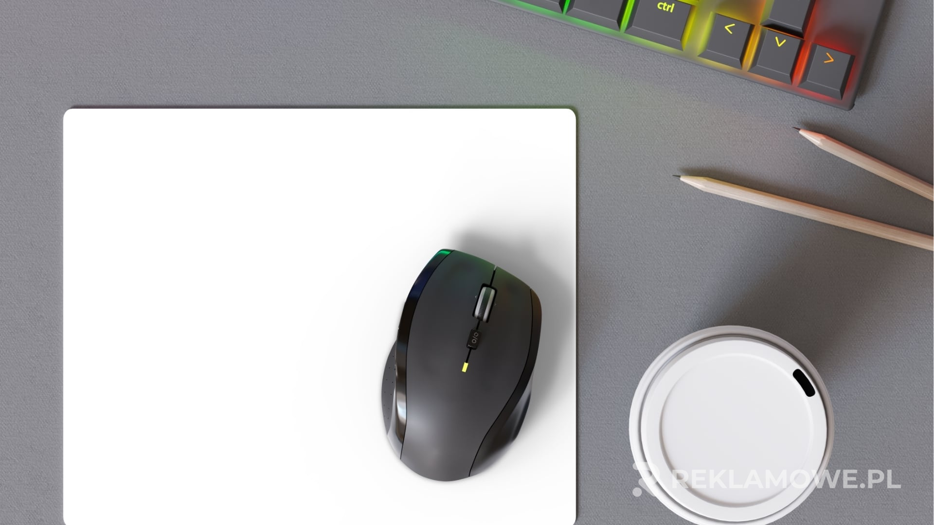 Podkładki reklamowe na stole